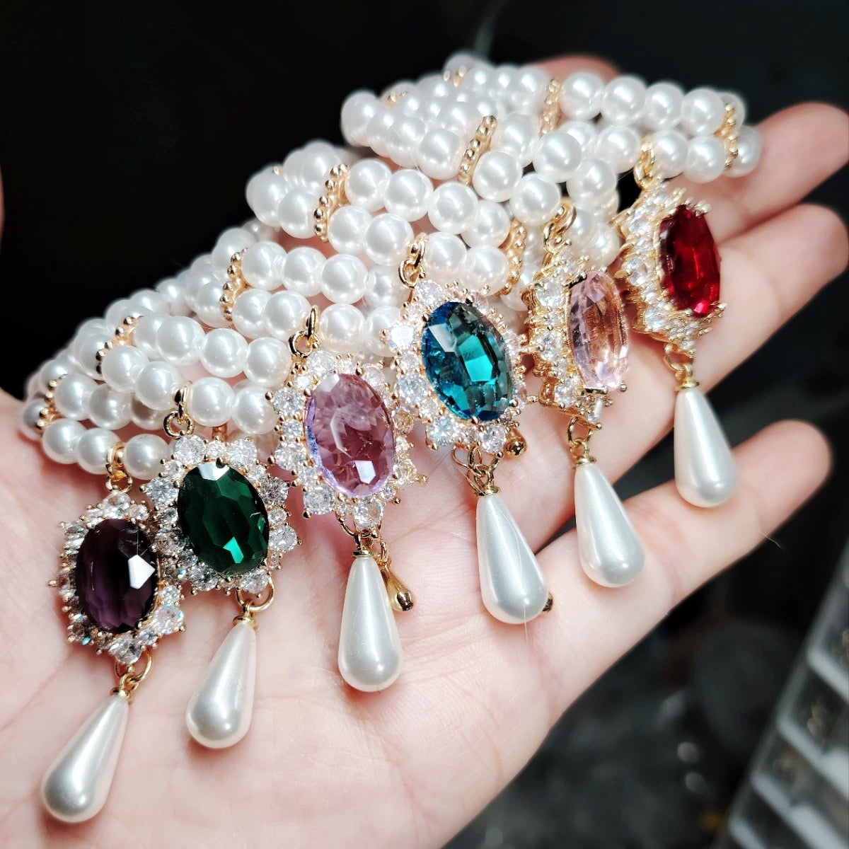 Royal-Inspired Cat Necklace with Jewels