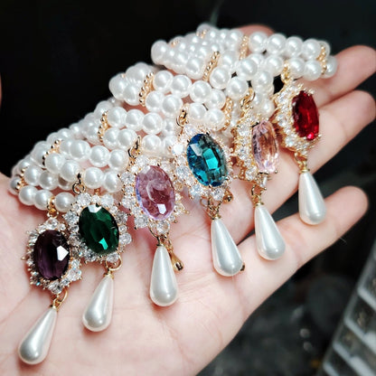 Royal-Inspired Cat Necklace with Jewels