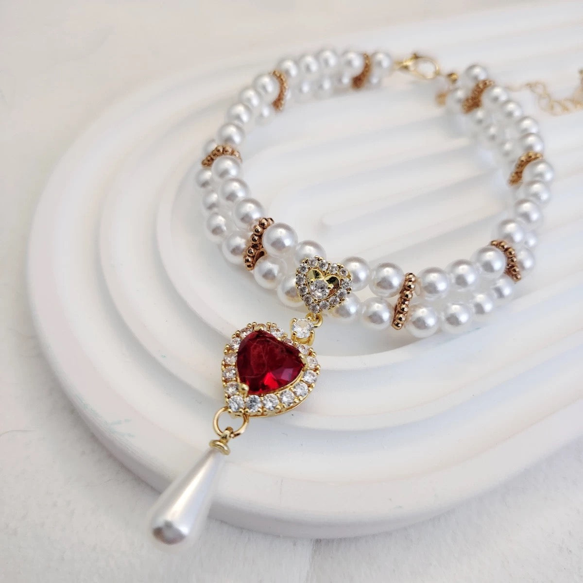 Royal-Inspired Cat Necklace with Jewels