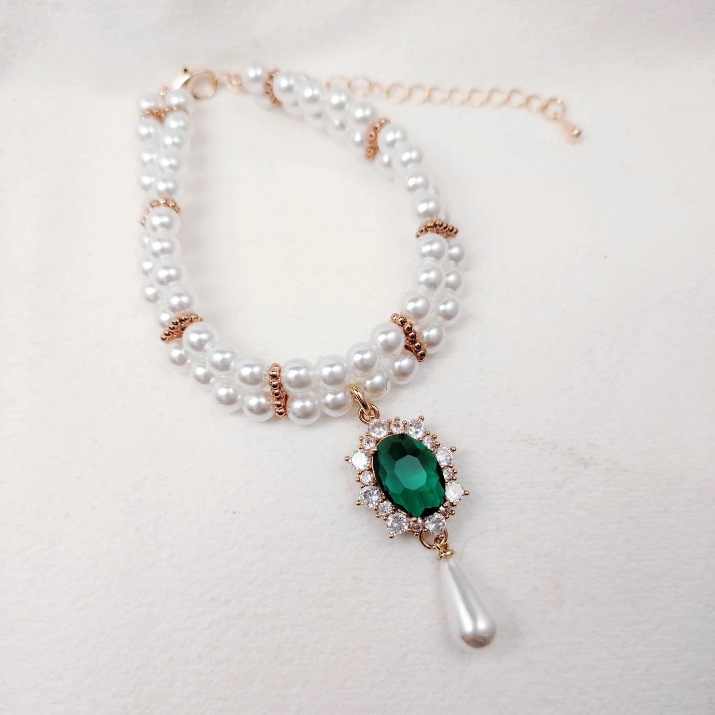 Royal-Inspired Cat Necklace with Jewels