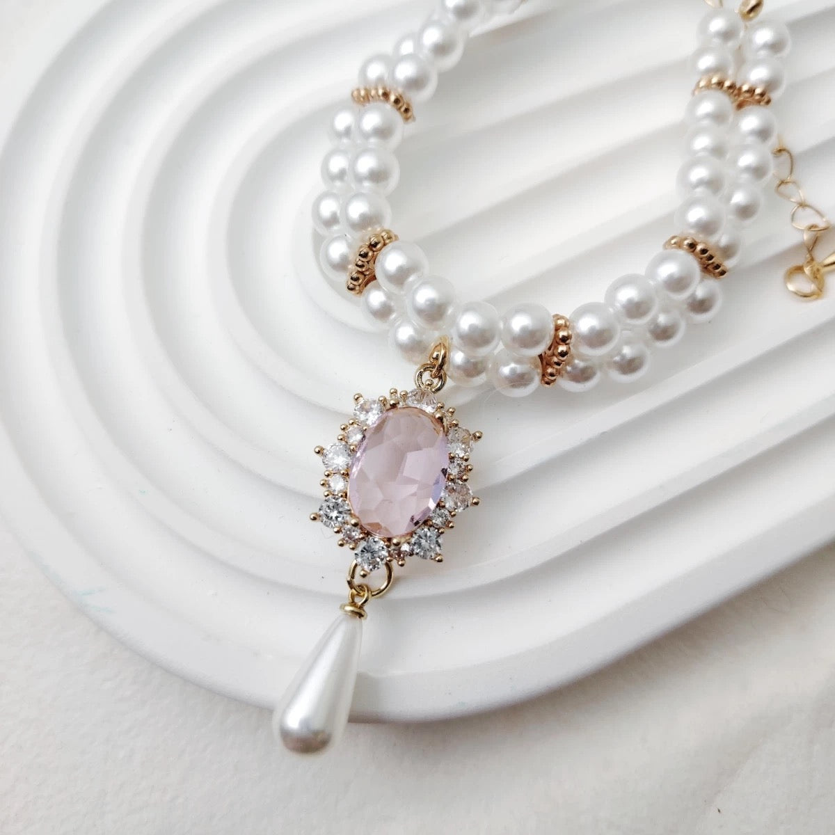 Royal-Inspired Cat Necklace with Jewels